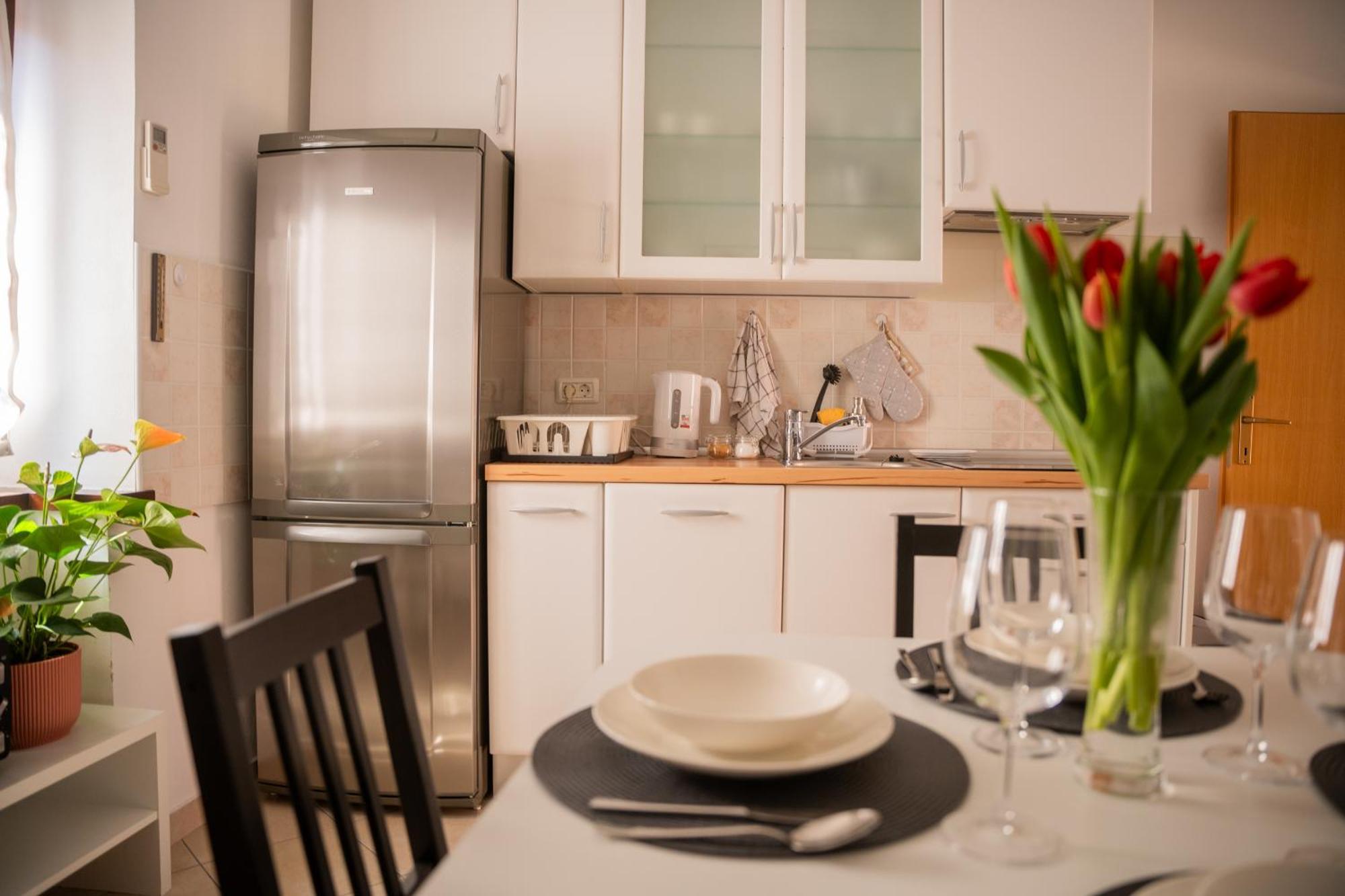 Apartment Uno Koper Luaran gambar